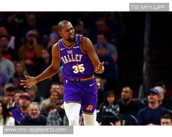 杜兰特42分助力太阳战胜骑士布克贡献全能表现助球队送对手四连败 杜兰特42分助力太阳战胜骑士布克贡献全能表现助球队送对手四连败