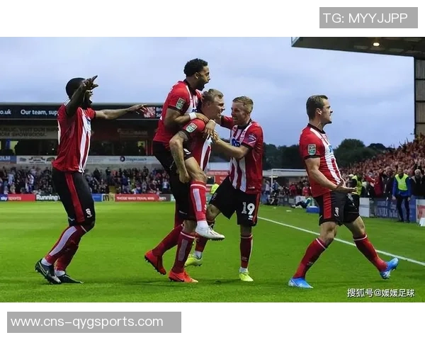 莫克姆与卡利斯尔的精彩对决揭示了英甲联赛的激烈竞争与球队实力的较量